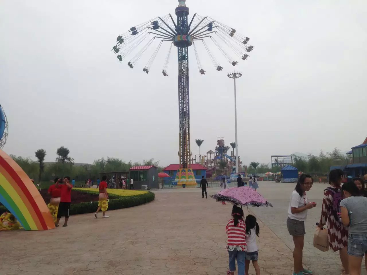 狼牙山龙门湖欢乐世界